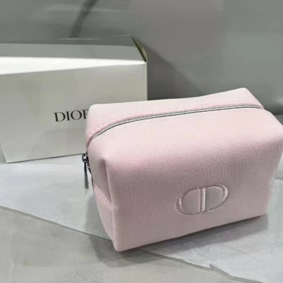 Dior Beauty Light Pink Makeup Bag Pouch Dior Logo Travel case, New - Picture 2 of 2